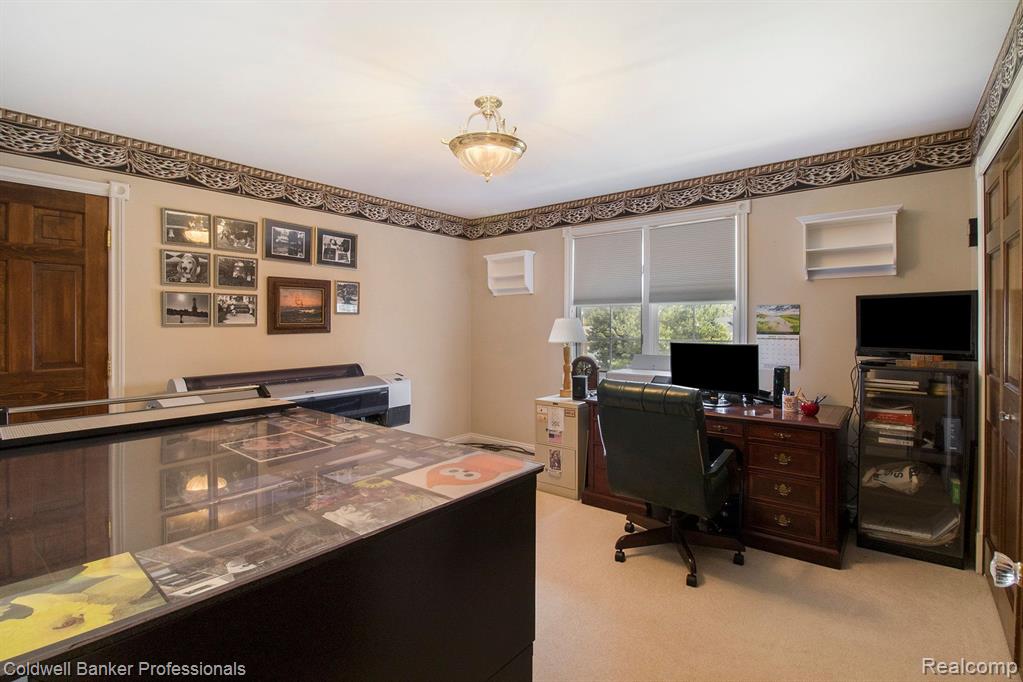 49148 Driftwood Dr, Shelby Twp, MI 48317 — Photo 15