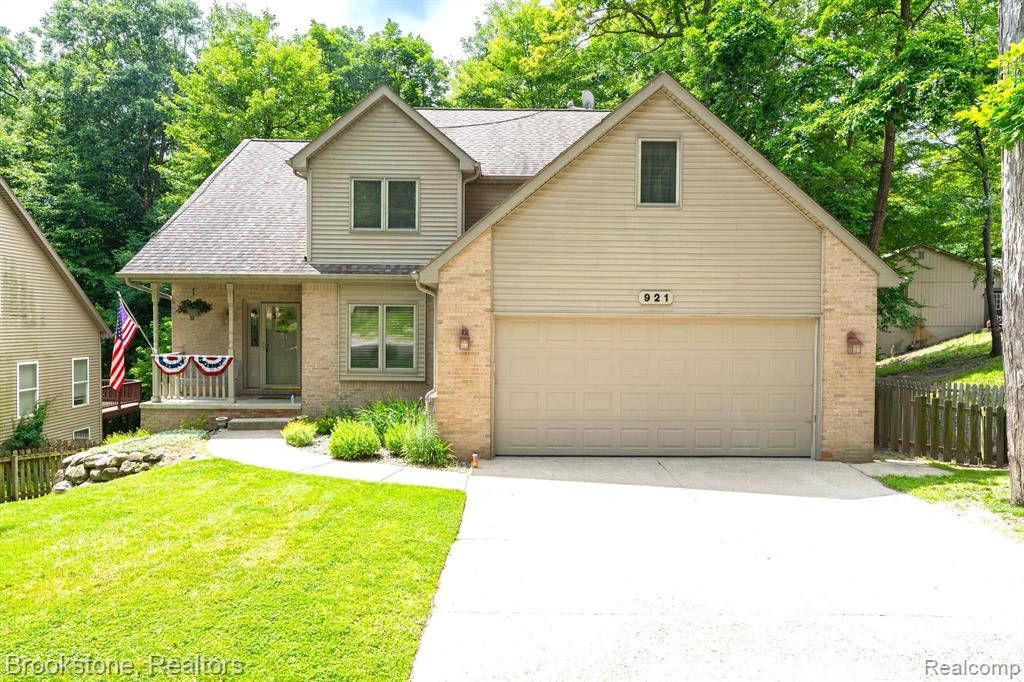 921 OLD HICKORY LANE Lane, Lake Orion, MI 48362 — Photo 2