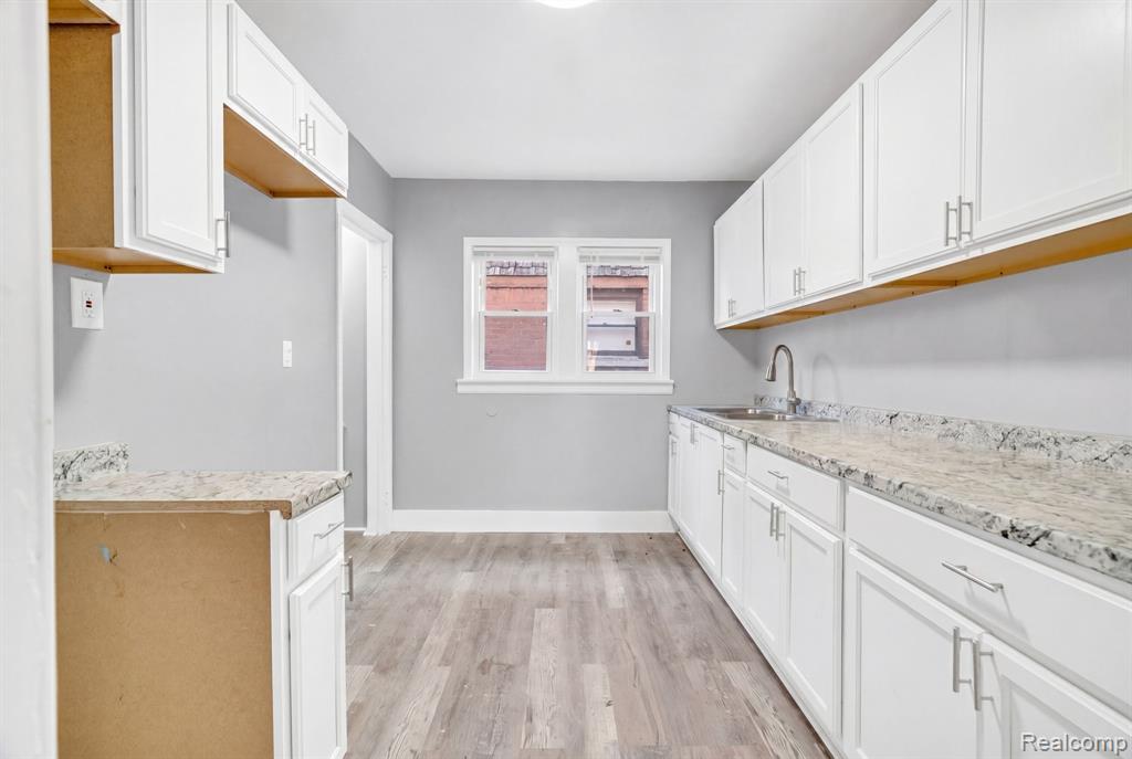 9911 Berkshire Street, Detroit, MI 48224 — Photo 11