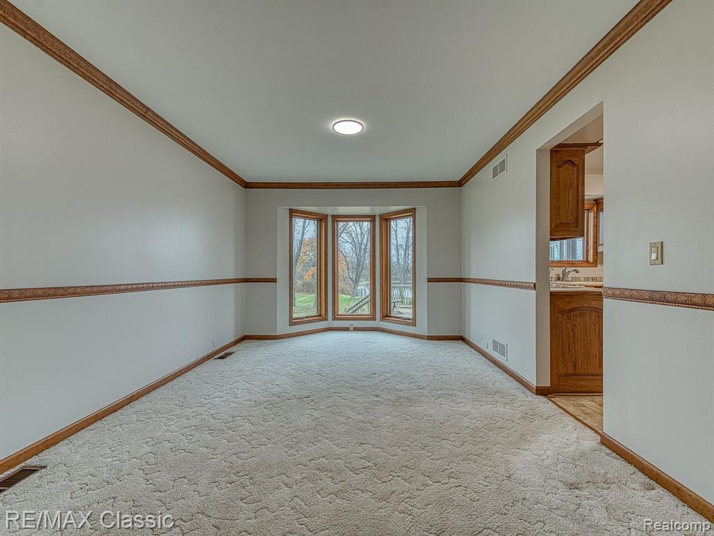 9415 N TERRITORIAL Road, Plymouth, MI 48170 — Photo 7