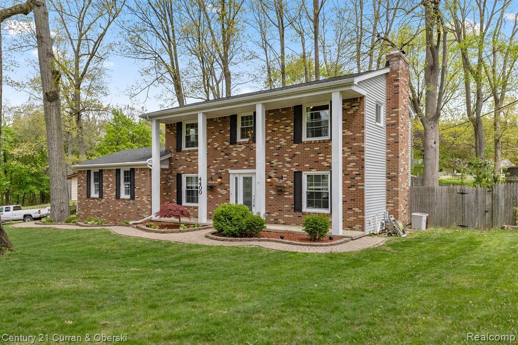 4400 HIGHFIELD Road, Waterford, MI 48329 — front exterior