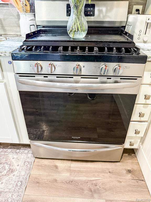 30723 Flanders Avenue, Warren, MI 48088 — Photo 14