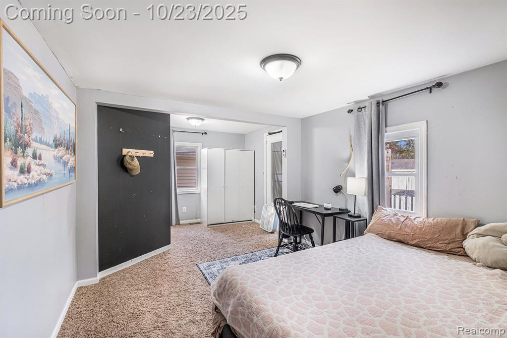 845 N East Street, Fenton, MI 48430 — Photo 8
