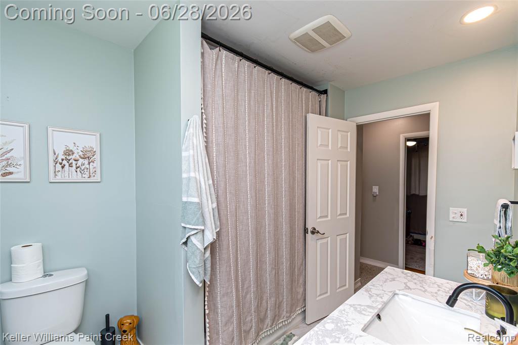 9075 Headley Drive, Sterling Heights, MI 48314 — Photo 21