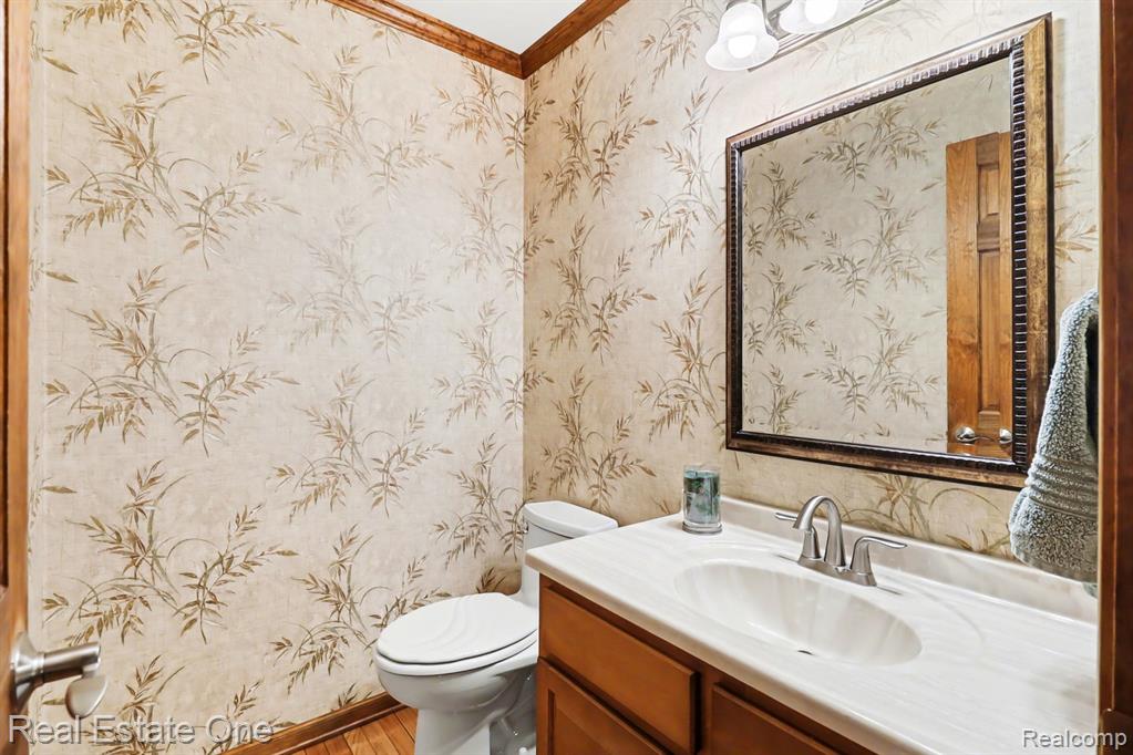 5045 Ashford Road, Clarkston, MI 48348 — Photo 17