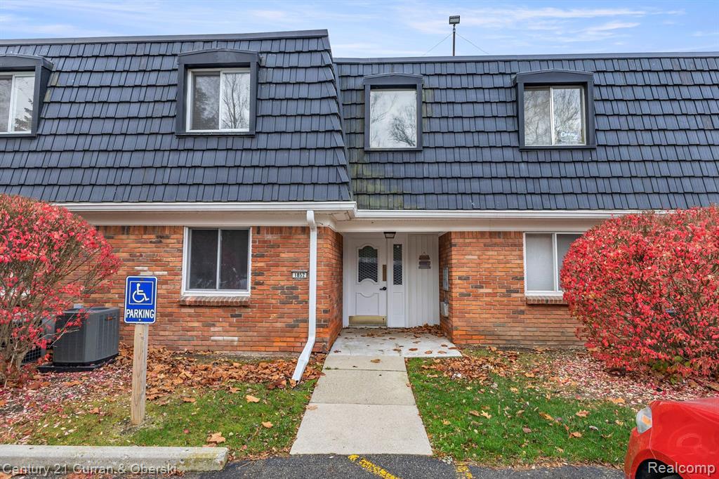 1852 COLONIAL VILLAGE Way, 3, Waterford, MI 48328 — Photo 30