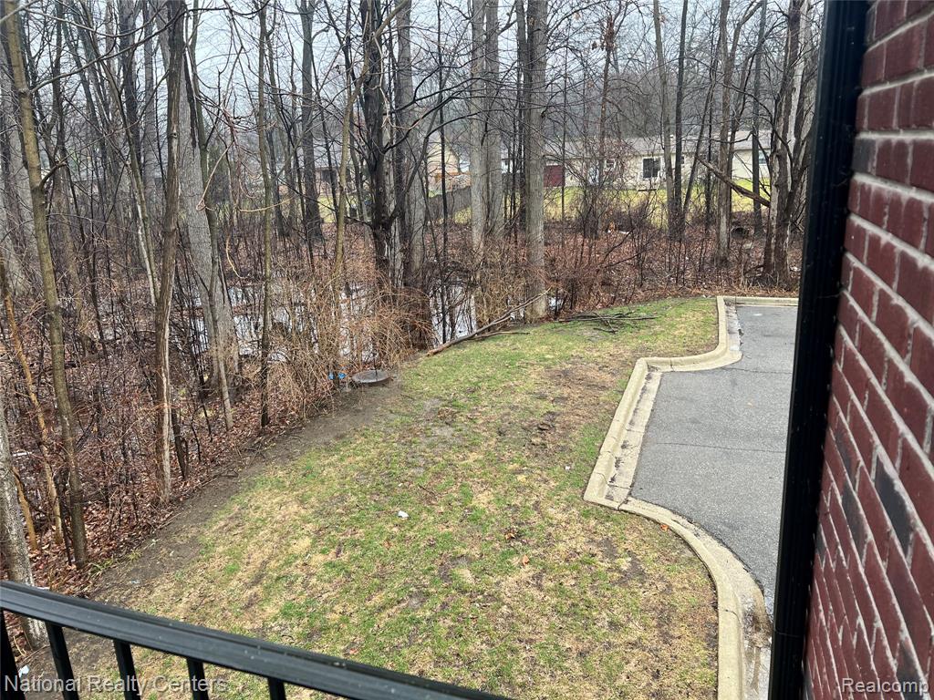 8455 Williamstown Drive, Shelby Twp, MI 48316 — Photo 18