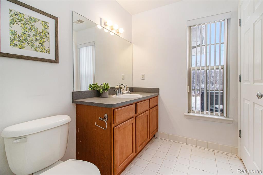 1401 ADDINGTON Lane, Ann Arbor, MI 48108 — Photo 13