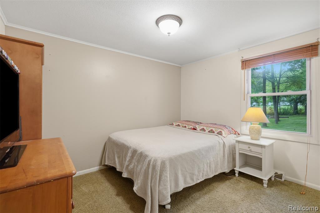 608 Snyder Road, Highland, MI — Photo 11