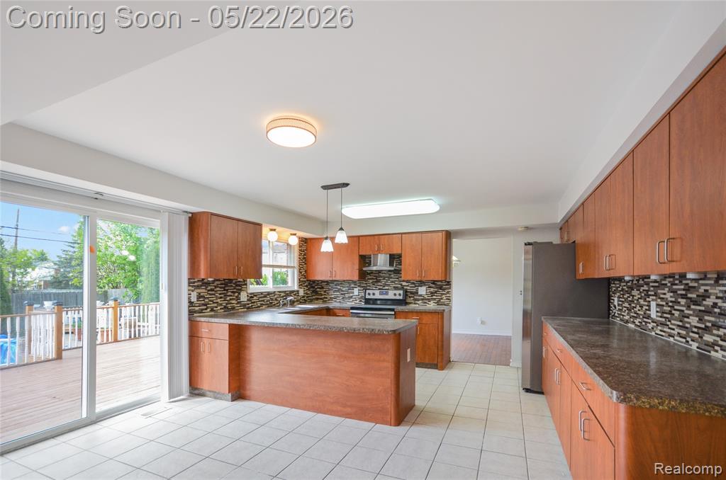 4048 Augustine Drive, Sterling Heights, MI 48310 — Photo 21
