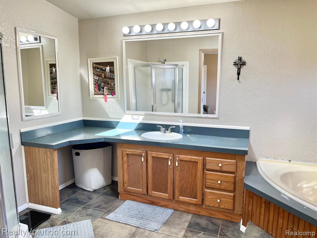 1736 WHEELING Road, Imlay City, MI 48444 — Photo 18