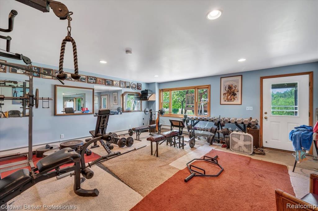 1325 Elkhorn Lake Road, Lake Orion, MI 48362 — Photo 45