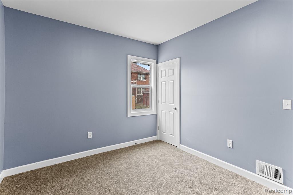 3346 S Blaine Street S, Detroit, MI 48206 — Photo 15