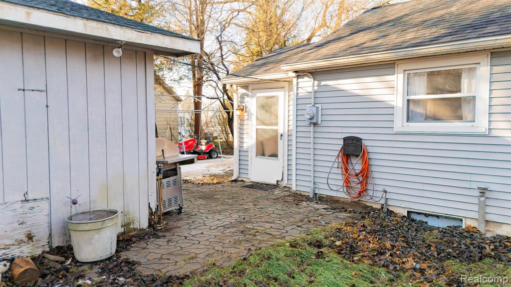 3048 Webberville Road, Webberville, MI 48892 — Photo 45