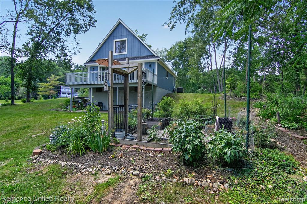 11521 Westshore Drive, Pinckney, MI 48169 — Photo 38