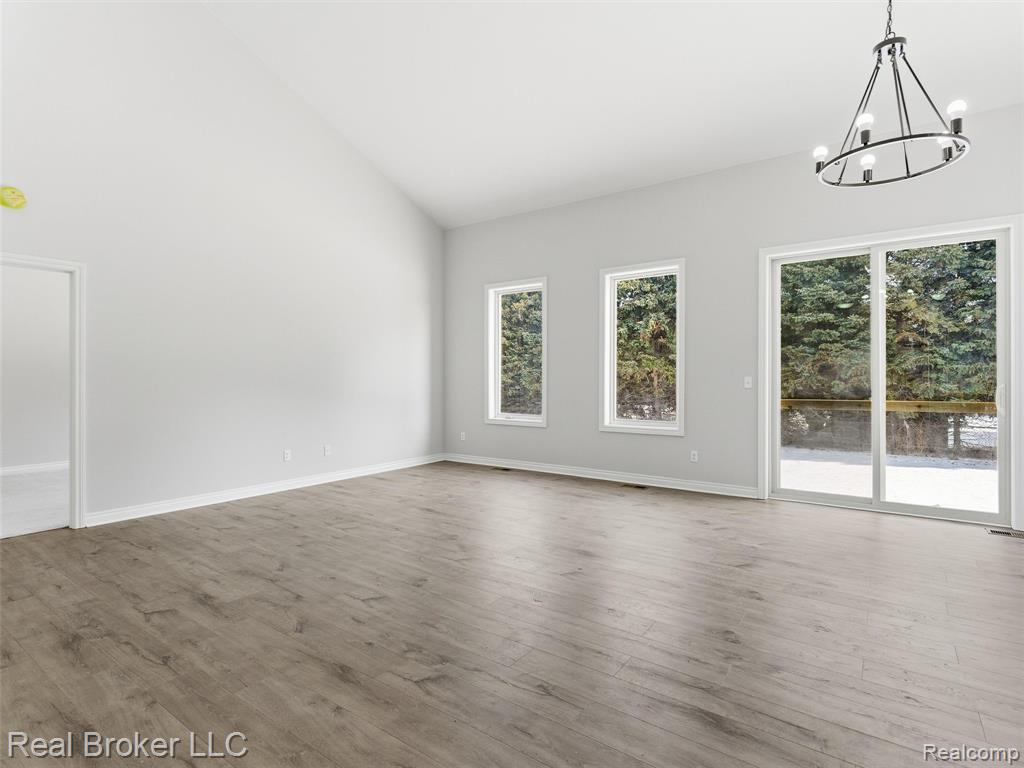 47124 Rosevillage Court, Shelby Twp, MI 48315 — Photo 18