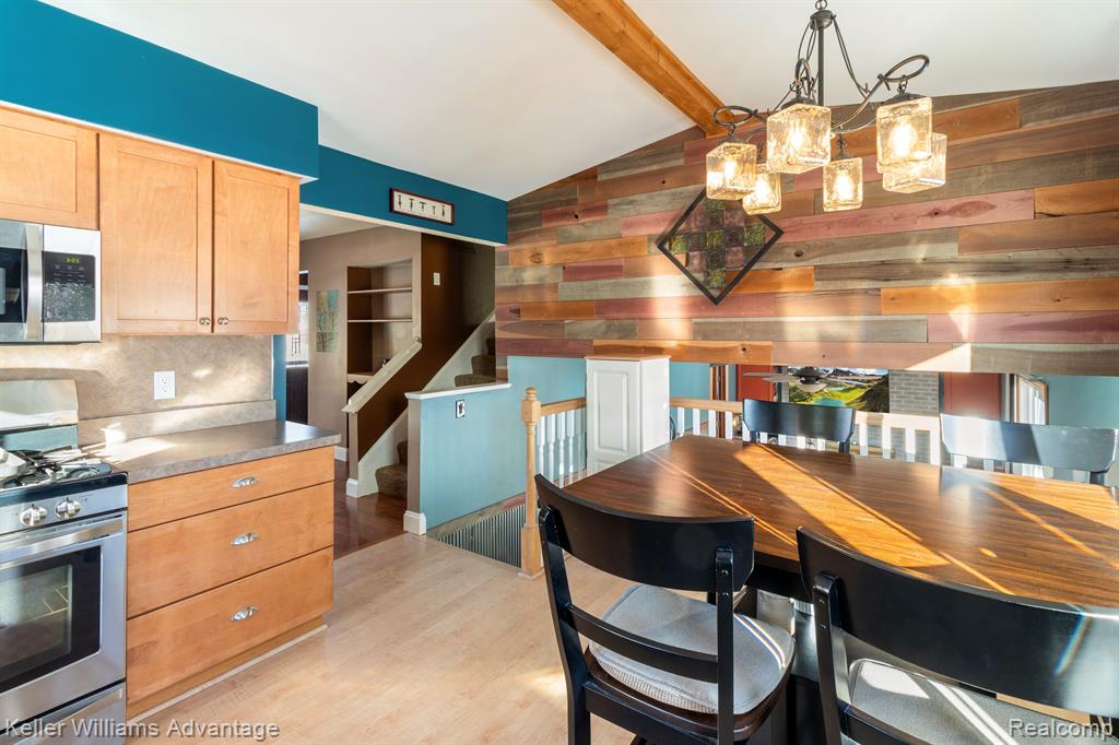 807 WORCHESTER Drive, Fenton, MI 48430 — Photo 8