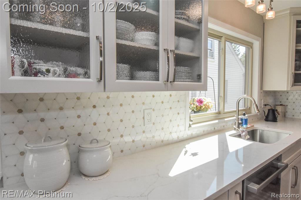 8426 Cooley Beach Drive, White Lake, MI — Photo 9