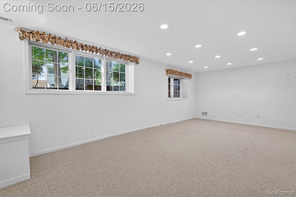 39643 Southwind Lane, 13, Northville, MI 48168 — Photo 40