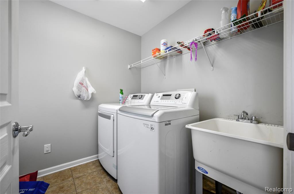 50490 Black Horse Lane, Canton, MI 48188 — Photo 19