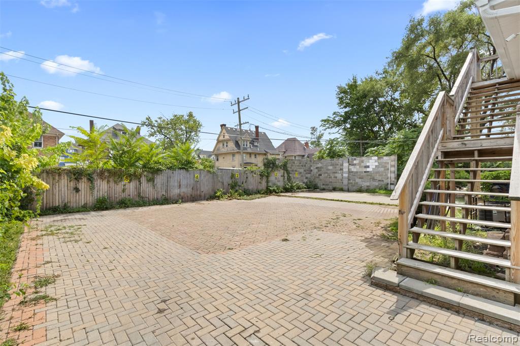 558 Marston Street, Detroit, MI 48202 — Photo 23