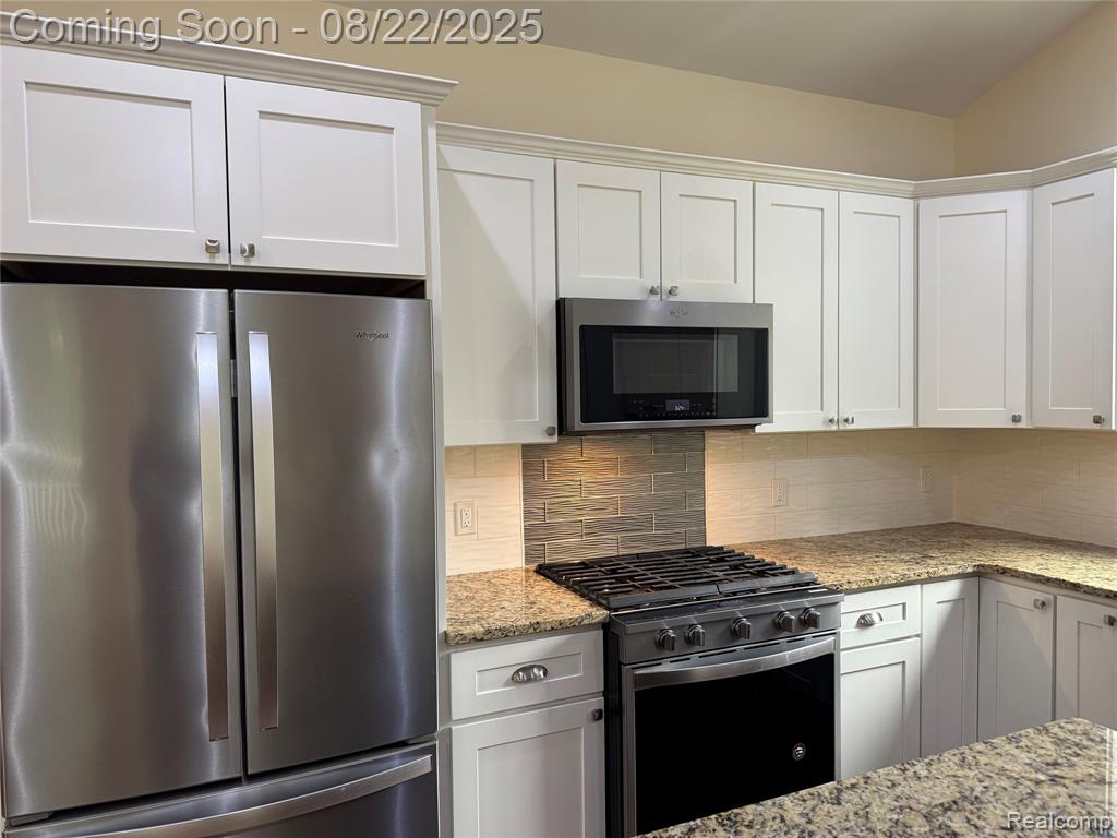 76 Fox Hollow Drive N, Metamora, MI 48455 — Photo 15