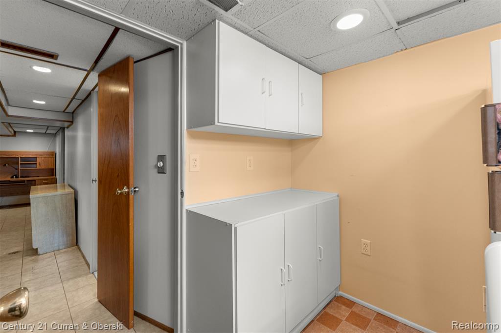 7146 Luana Avenue, Allen Park, MI 48101 — Photo 28