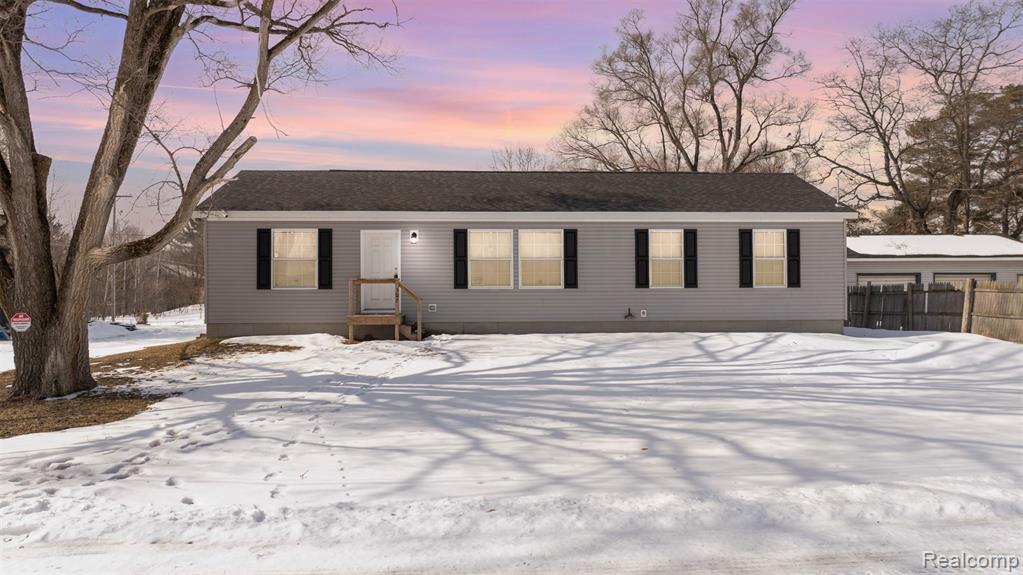 3307 Euclid Avenue, Lupton, MI 48635 — front exterior