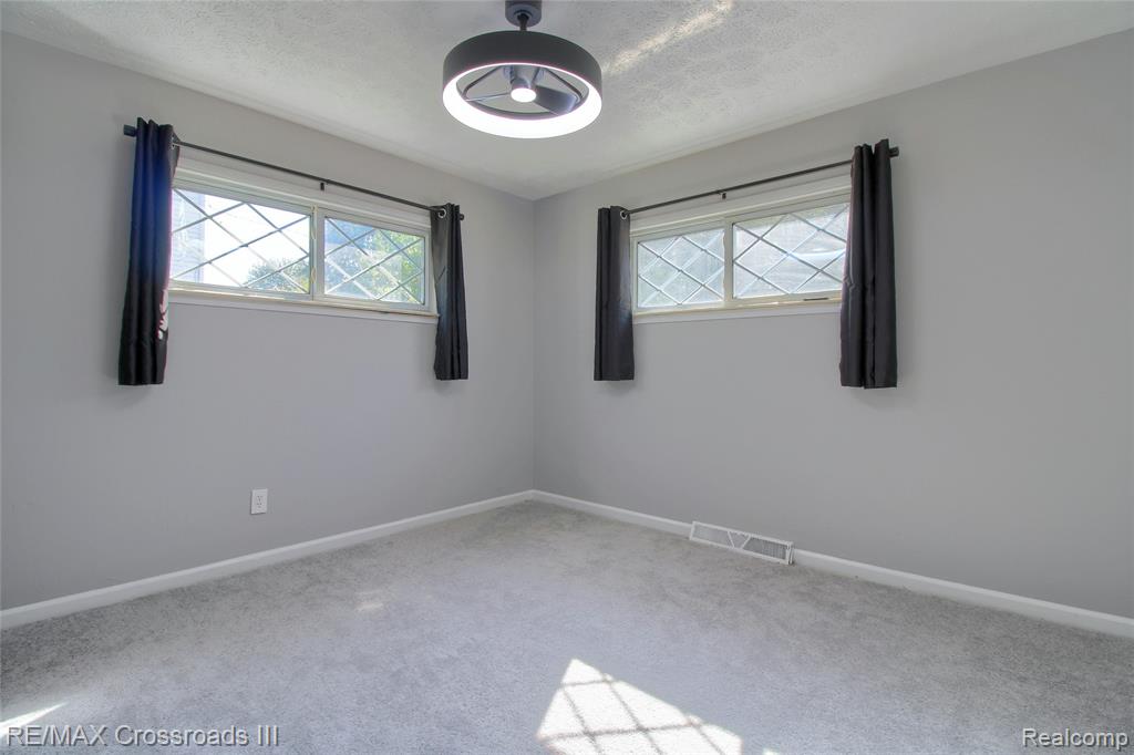 46083 Reed Street, Belleville, MI 48111 — Photo 13
