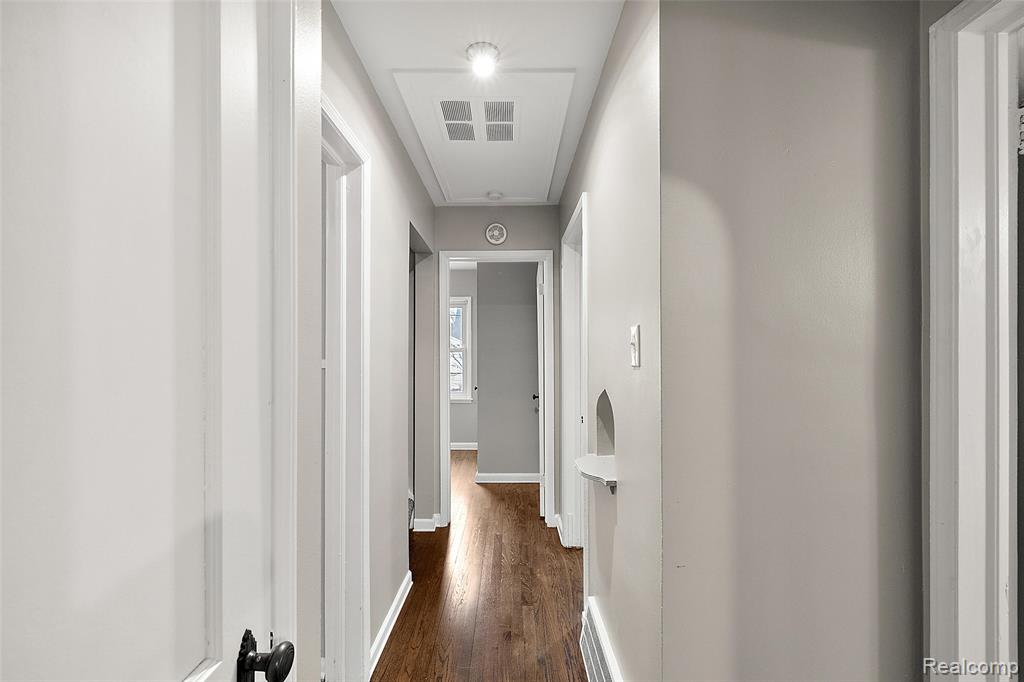 922 McLean Avenue, Royal Oak, MI 48067 — Photo 17