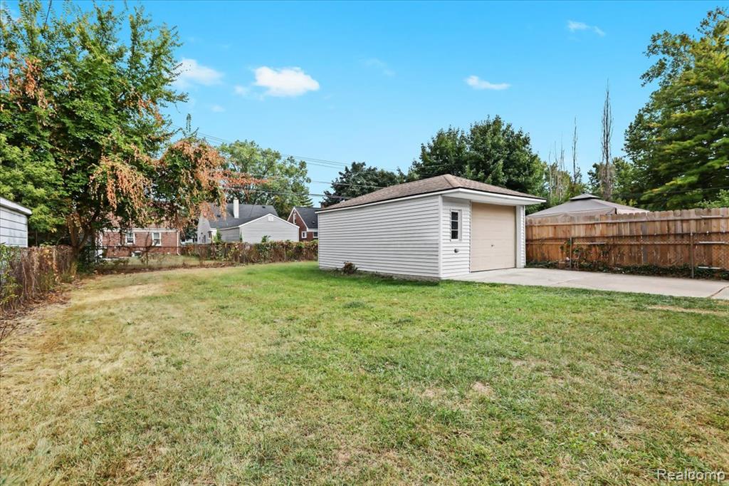 9636 Fenton Avenue, Redford, MI 48239 — Photo 20