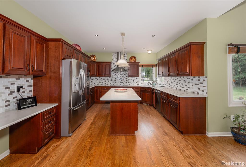 47116 MARISA Court, Plymouth, MI 48170 — Photo 15