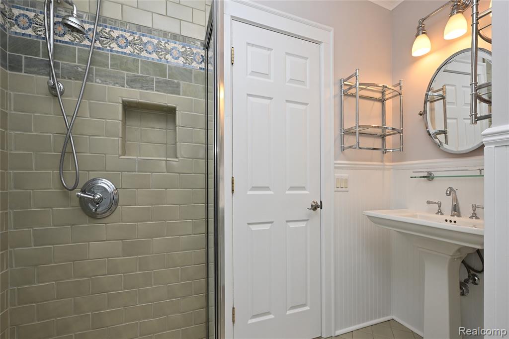 636 Landon Street, Birmingham, MI 48009 — Photo 17