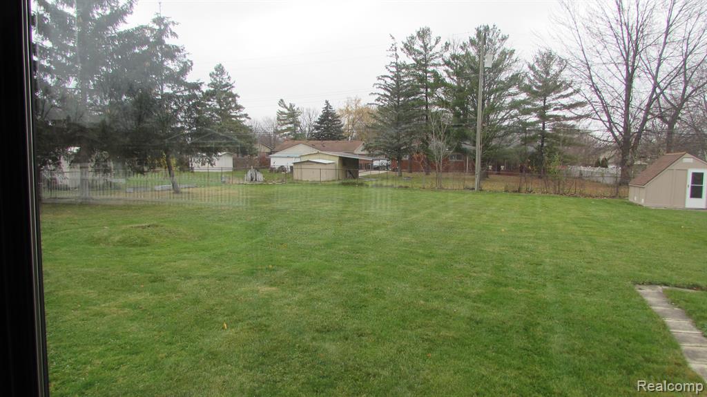 17486 POPLAR Street, Riverview, MI 48193 — Photo 33