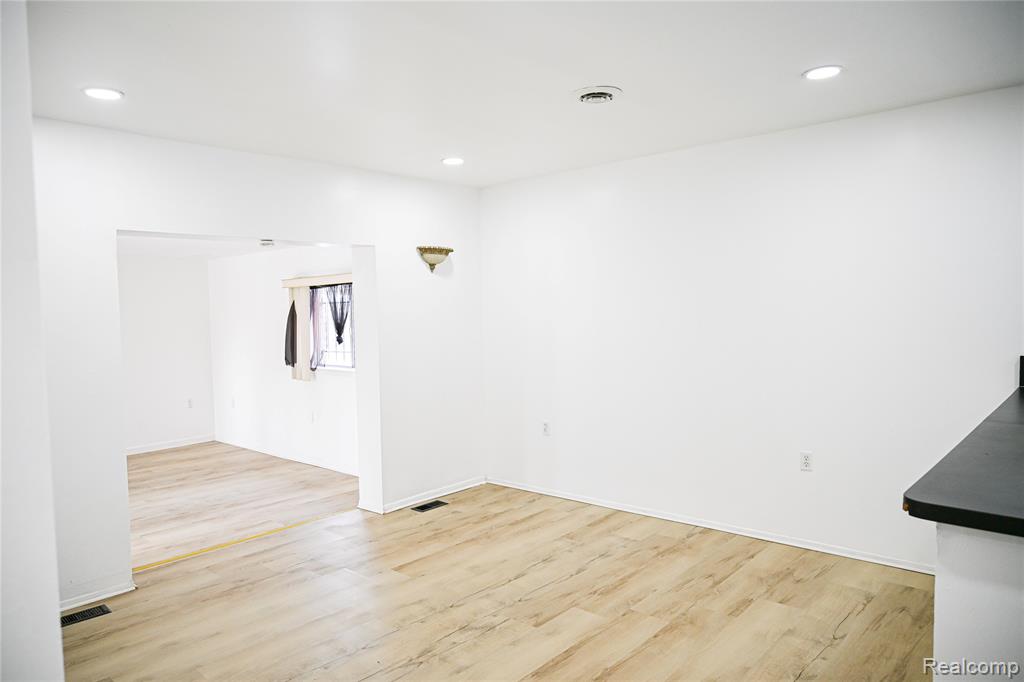 4056 Fox Street, Inkster, MI 48141 — Photo 10