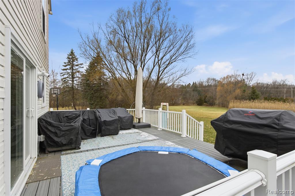 7846 Fawn Court, Waterford, MI 48327 — Photo 25