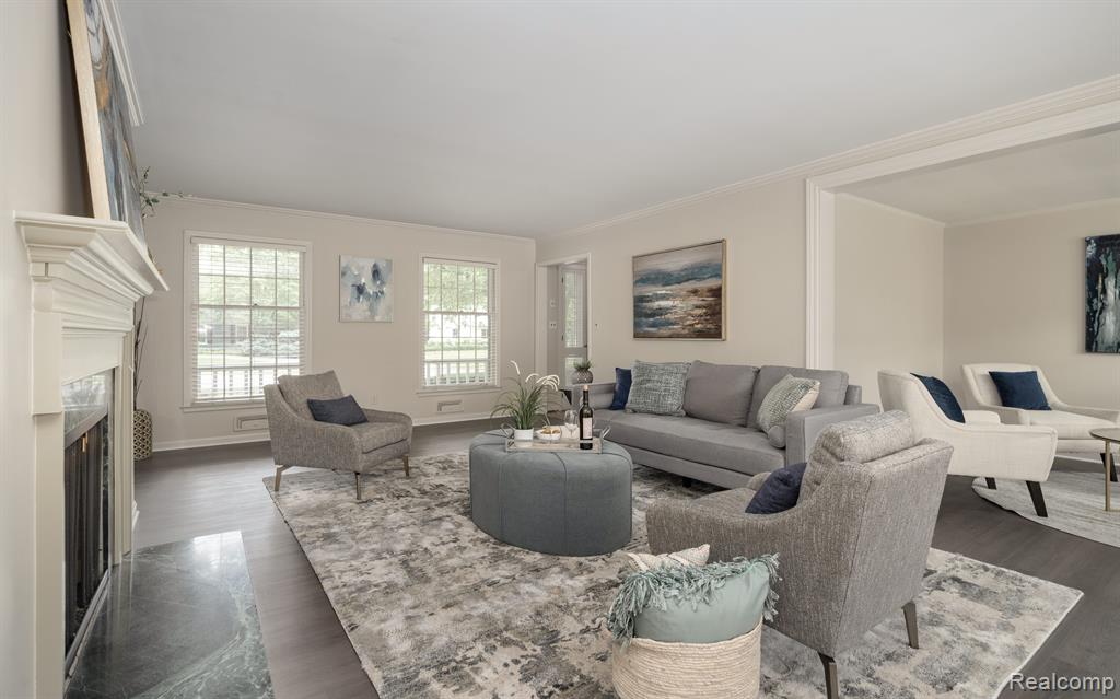 555 N GLENGARRY Road, Bloomfield Hills, MI 48301 — Photo 5