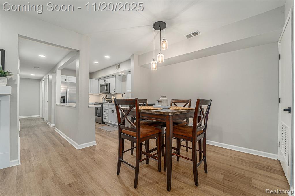102 Pinewood Circle, Plymouth, MI 48170 — Photo 10