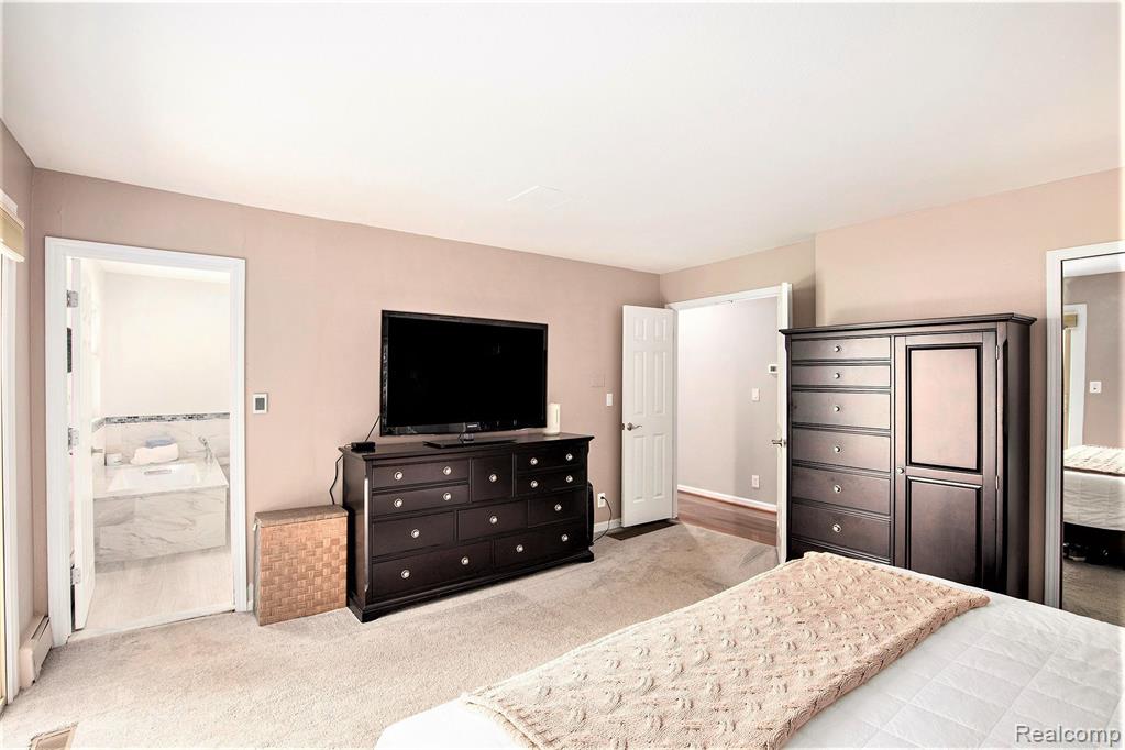 6823 Park Lake Drive, Clarkston, MI — Photo 17