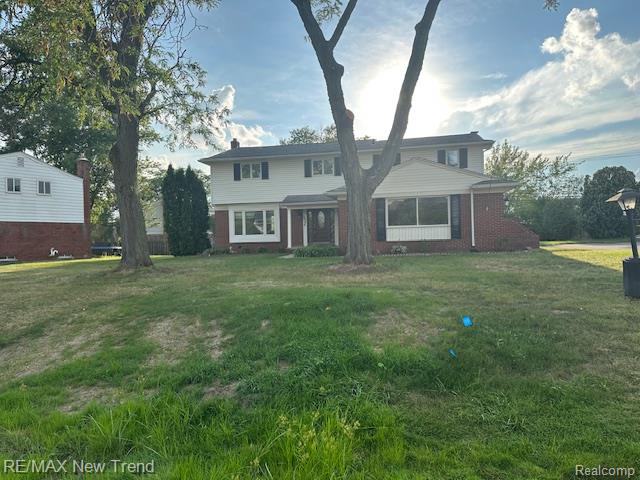 6546 Beverly Crest Drive, West Bloomfield, MI — front exterior