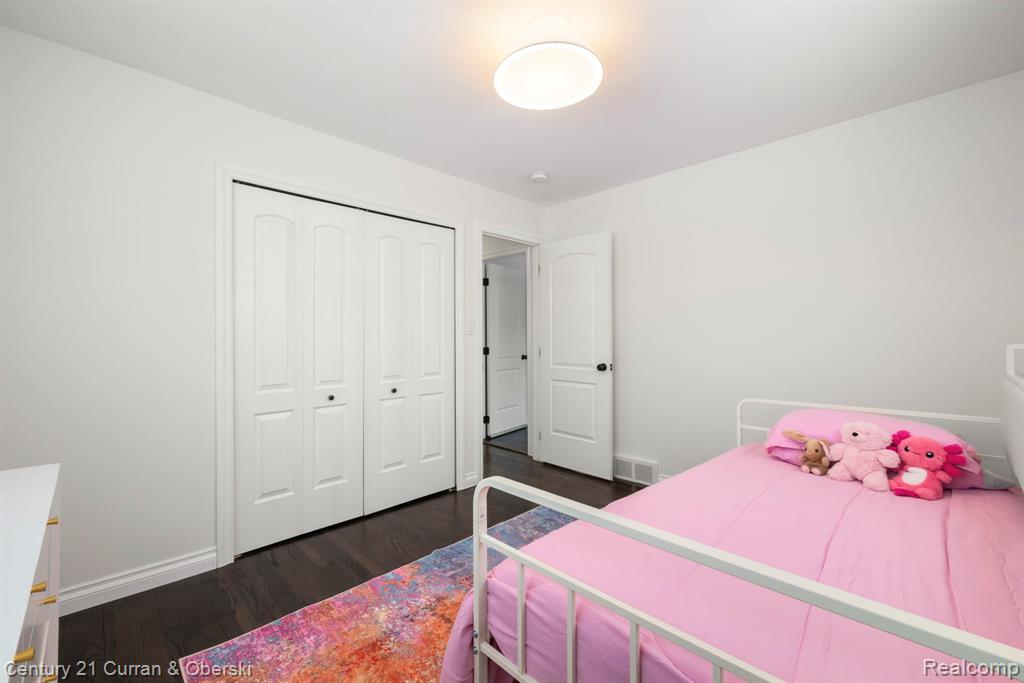 21412 Holmbury Road, Northville, MI 48167 — Photo 31