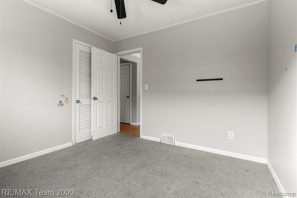 20295 Huntington Road, Detroit, MI 48219 — Photo 21