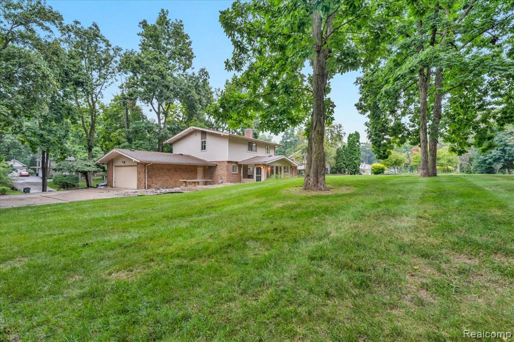 6016 Plantation Drive, Grand Blanc, MI 48439 — Photo 54