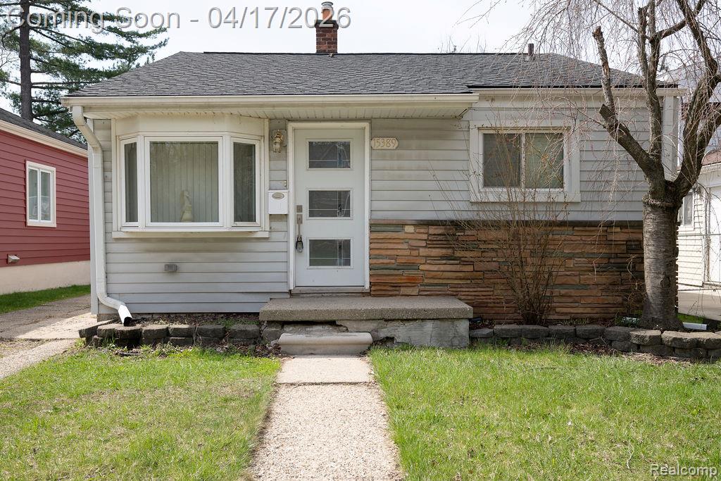 15389 Fenton, Redford, MI 48239 — front exterior