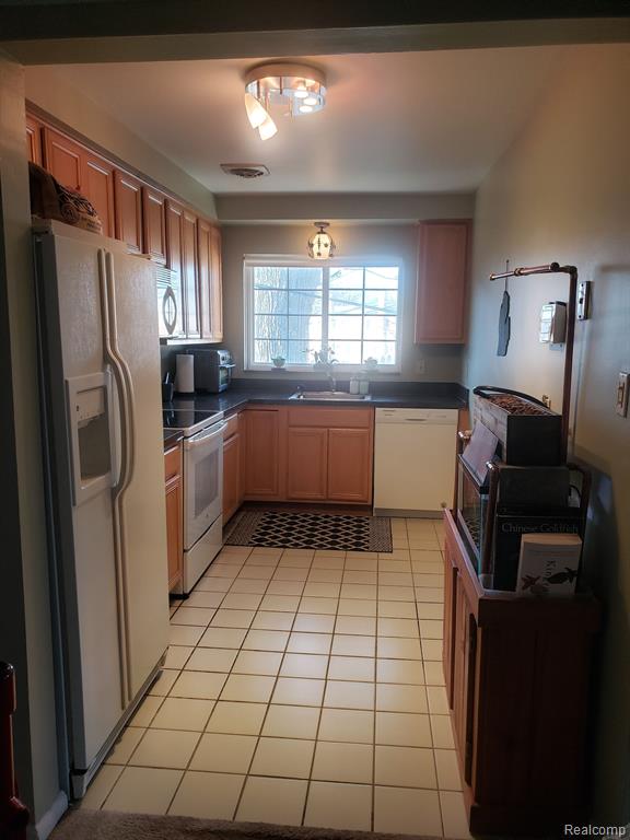 499 N ETON Street, Birmingham, MI 48009 — Photo 6