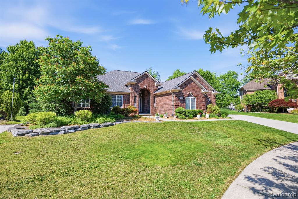 47041 Hidden River Circle N, Canton, MI 48188 — Photo 42