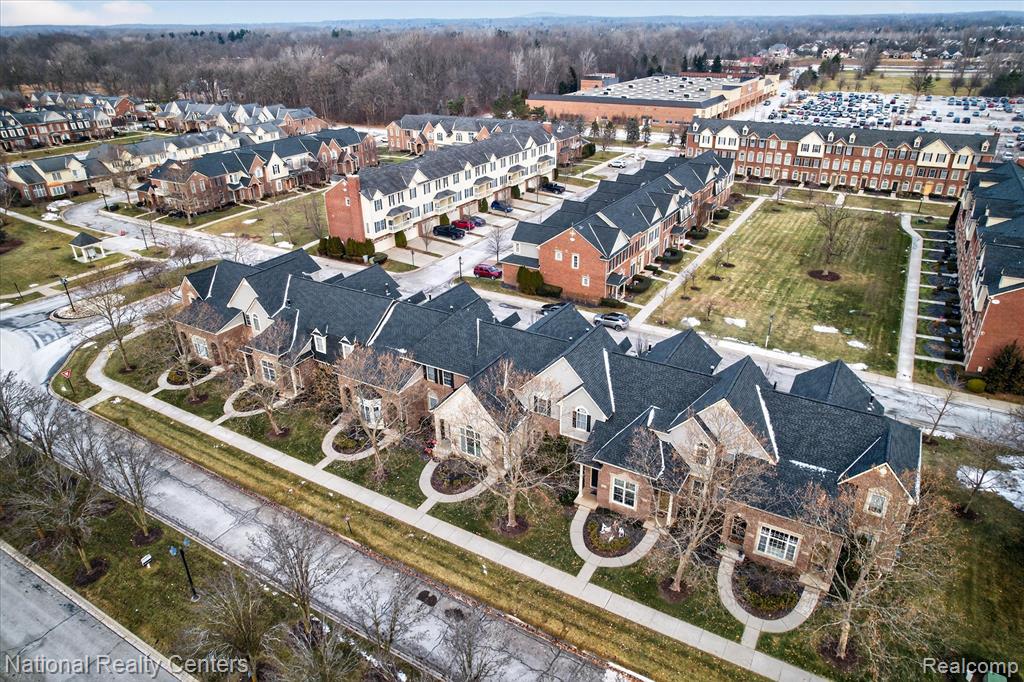 45707 N STONEWOOD Road, Canton, MI 48187 — Photo 2