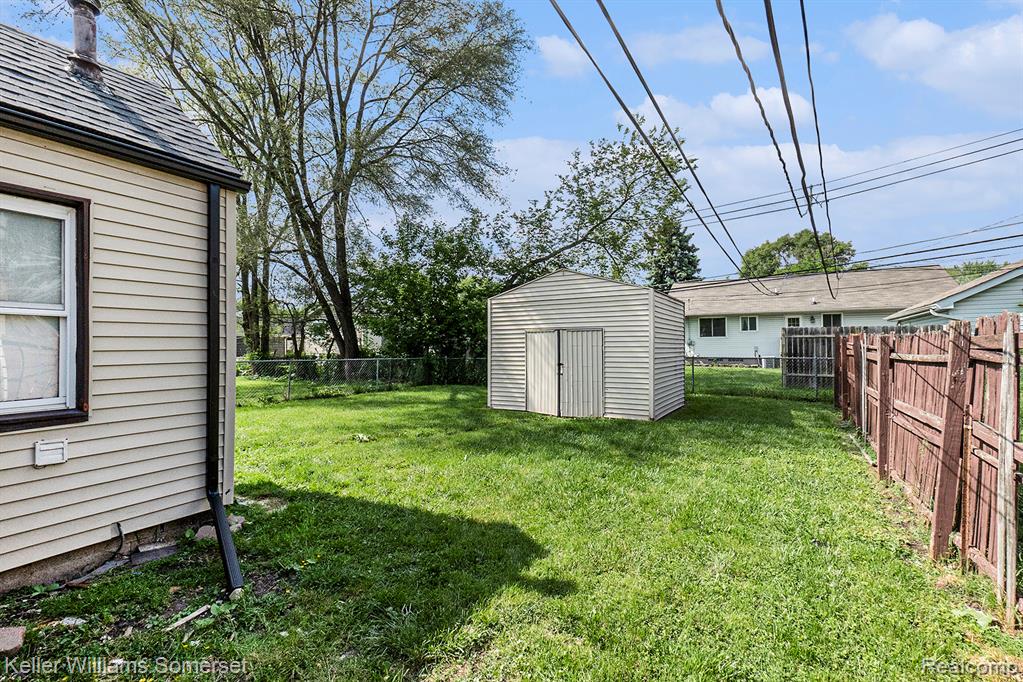 8427 Timken Avenue, Warren, MI 48089 — Photo 14