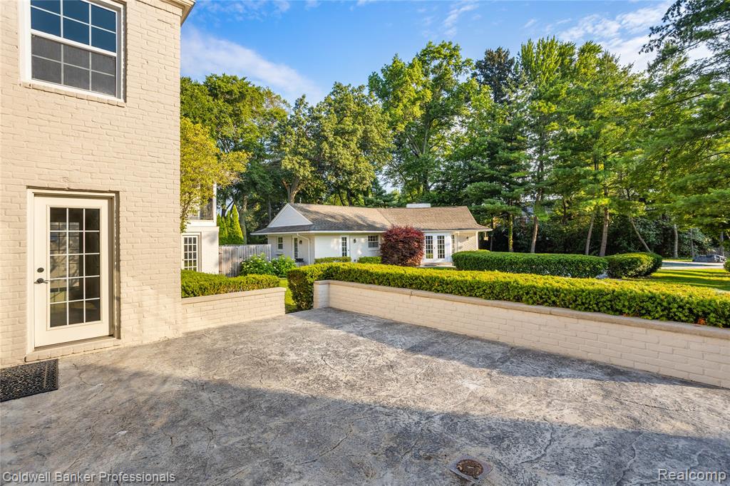 56 Oxford Road, Grosse Pointe Shores, MI 48236 — Photo 60