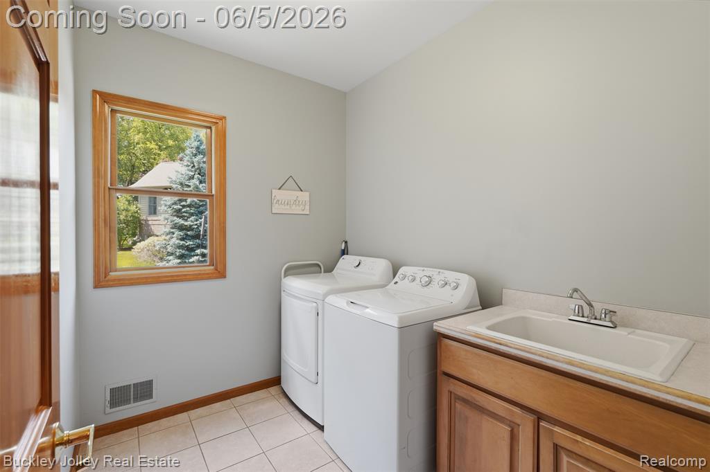 1889 Sharp Sand Circle, Brighton, MI 48114 — Photo 14